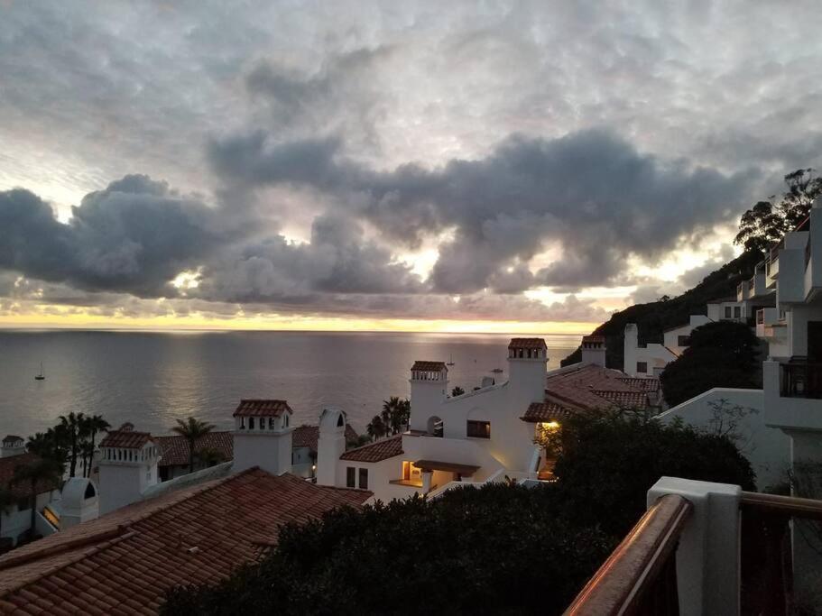 Sunrise Bliss Villa Авалон Экстерьер фото